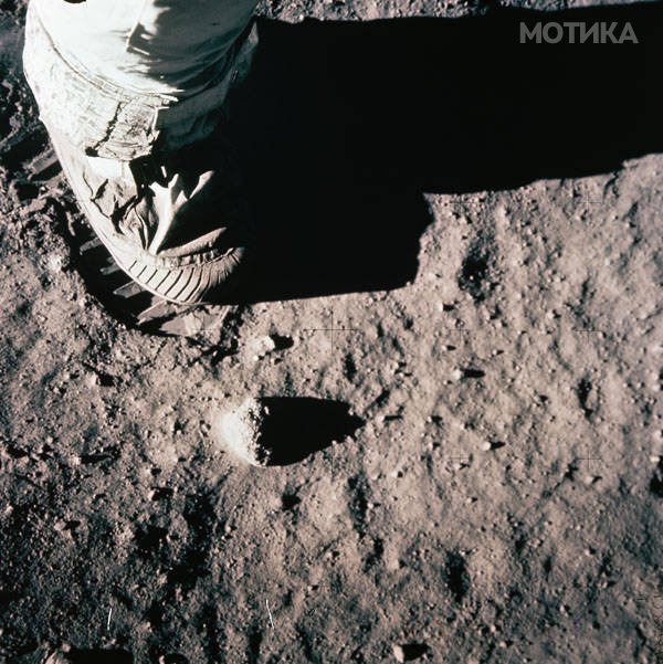 Footprint in the lunar soil