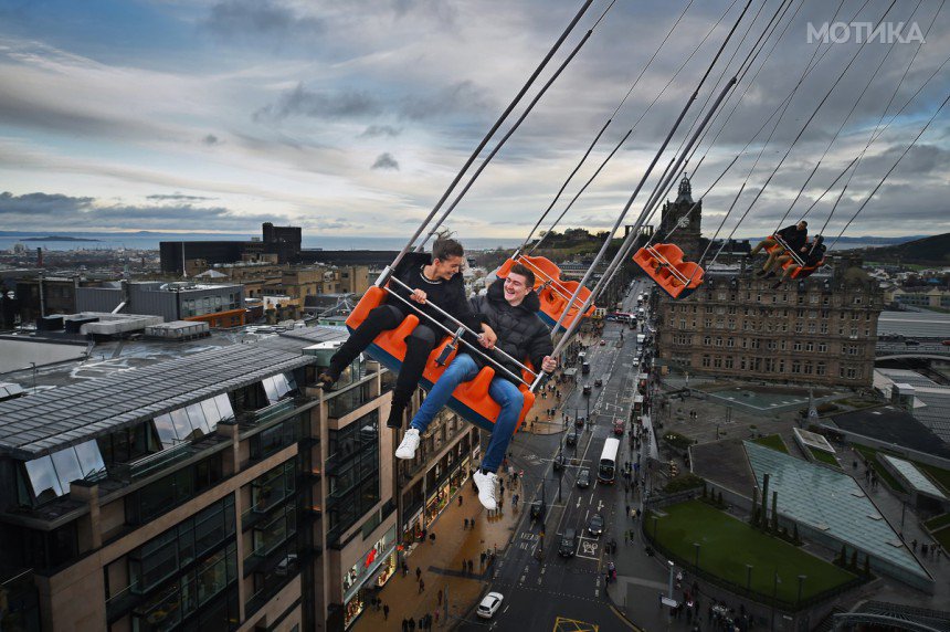 Edinburgh Christmas Fair Open For The Festive Period