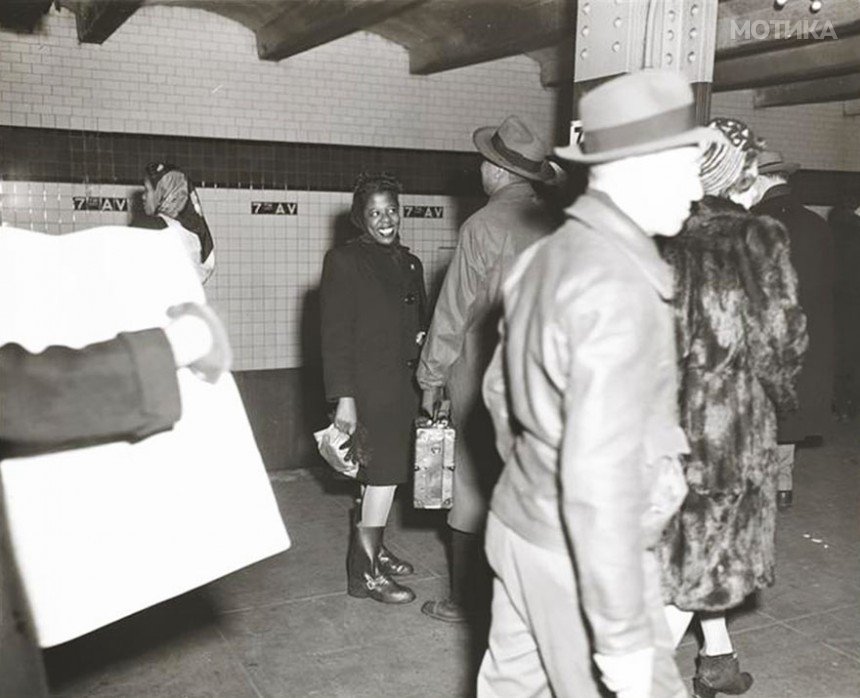 subway-street-photography-love-new-york-stanley-kubrick-12