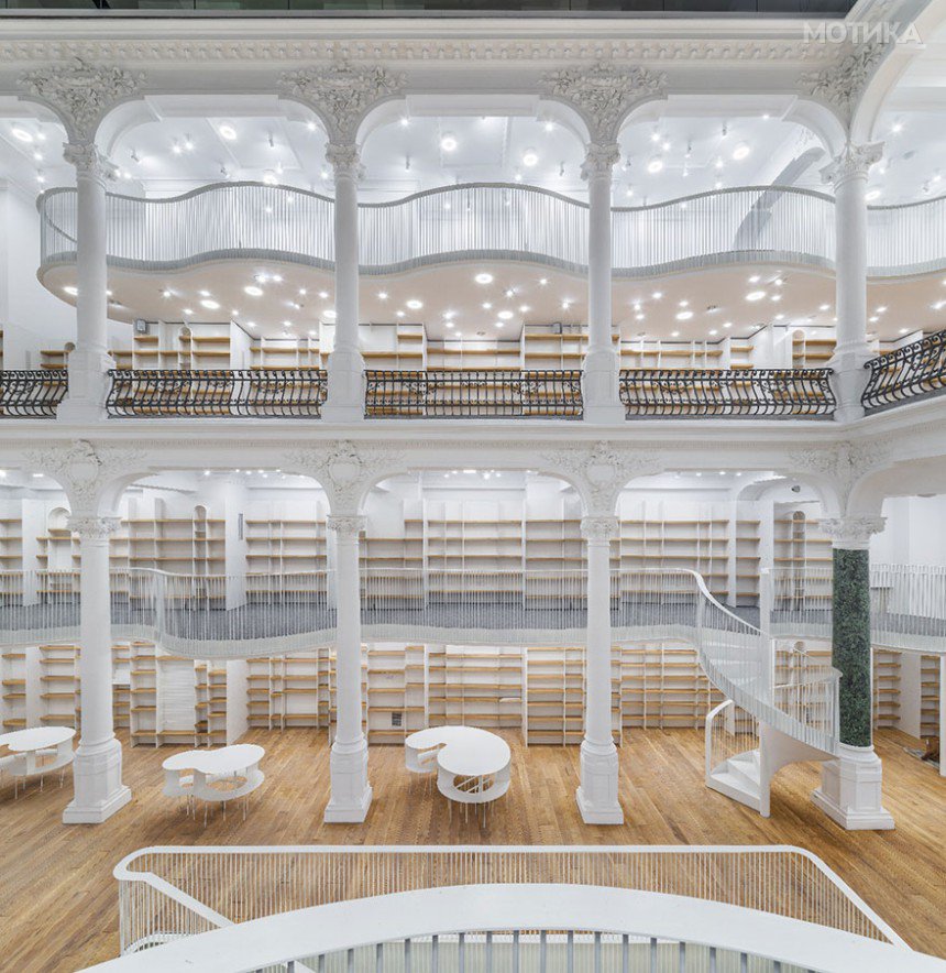 carousel-of-light-library-bucharest-2