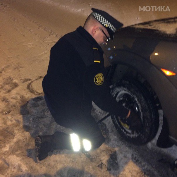 reykjavik-police-department-instagram-logreglan-iceland-14-605x605