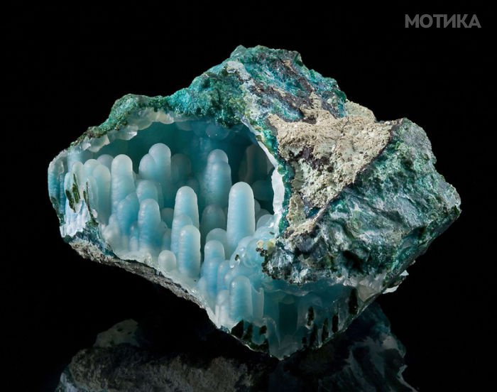 amazing-stones-minerals-23__700