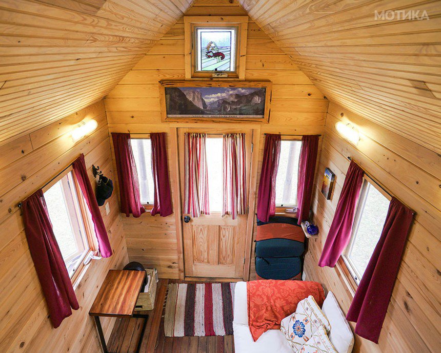 These-People-Live-In-Houses-Smaller-Than-Your-Bedroom31__880
