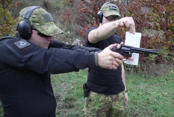 g (21)