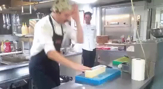 g (7)