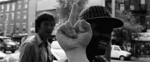 g (7)