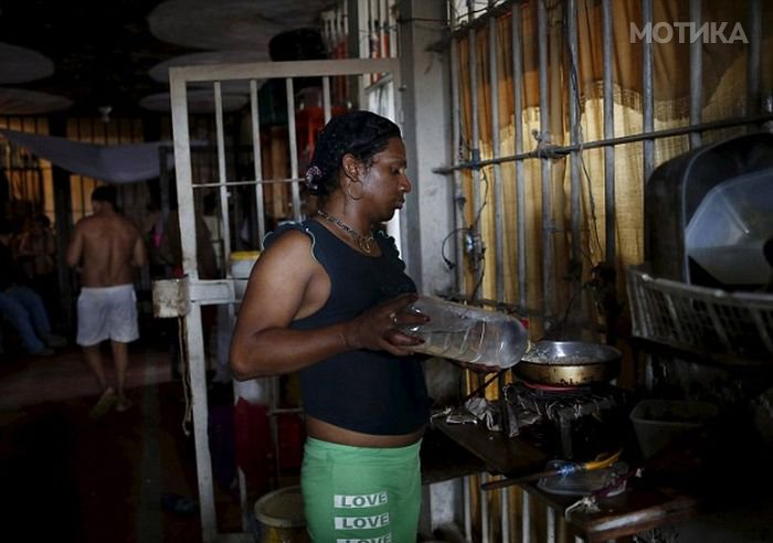 inside_panamanian_prison_09