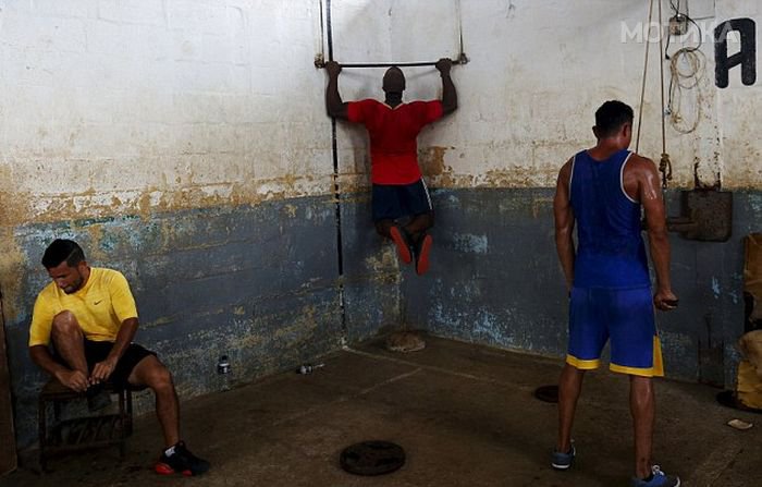 inside_panamanian_prison_10