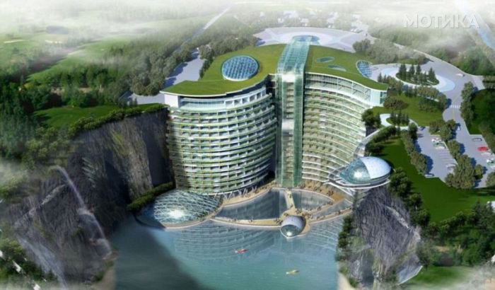 chinese_are_building_hotel_04