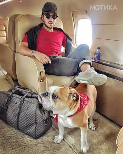 rich_kids_of_instagram_cant_stop_flaunting_their_daddys_money_640_07