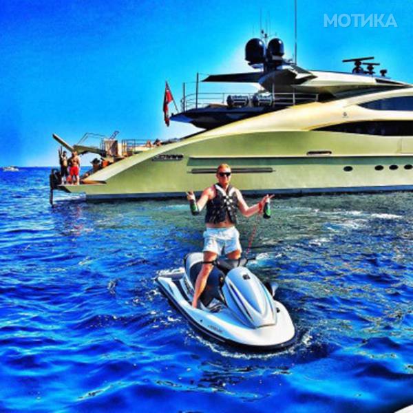 rich_kids_of_instagram_cant_stop_flaunting_their_daddys_money_640_09