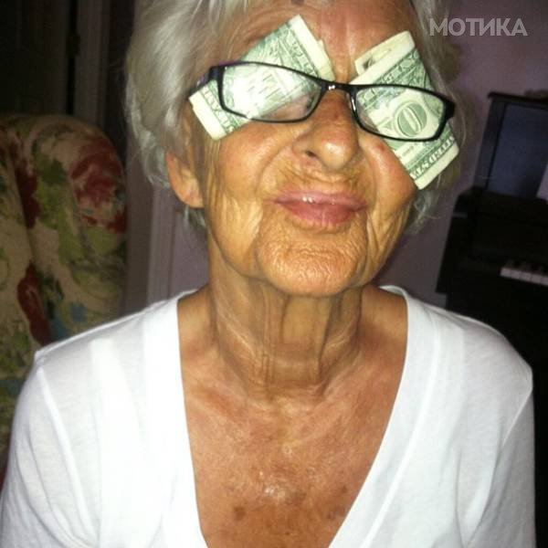 the_most_kickass_granny_strikes_again_640_15