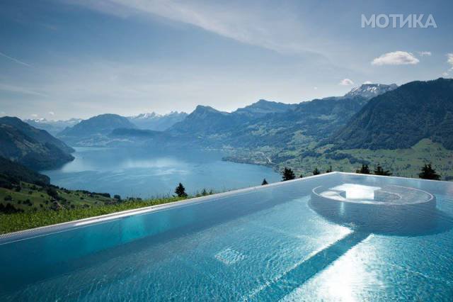 this_gorgeous_infinity_pool_in_the_swiss_alps_is_dubbed_the_stairway_to_heaven_640_11