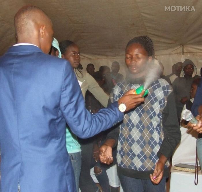 african_pastor_02