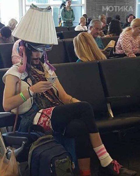 what_the_actual_fuck_is_going_on_here_640_02