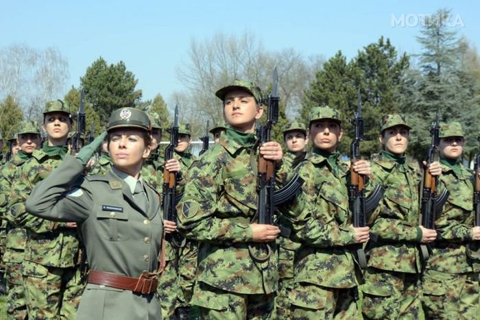 serbian_women_in_uniform_33