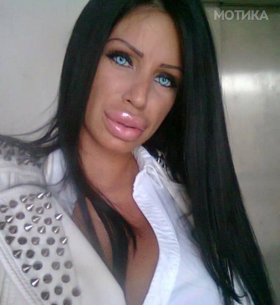 this_serbian_woman_has_taken_her_glamour_a_bit_too_far_or_not_a_bit_640_08