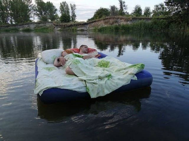 now_thats_classic_russian_outdoor_leisure_nothing_special_640_40