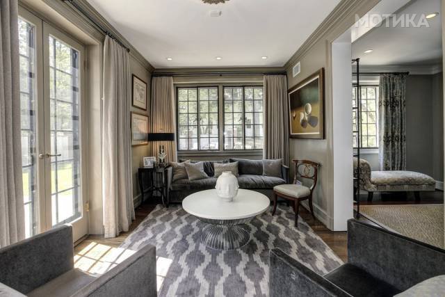 obama_familys_new_home_not_white_house_but_still_very_classy_640_17