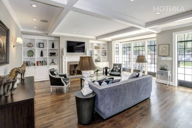 obama_familys_new_home_not_white_house_but_still_very_classy_640_19
