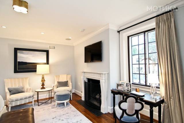 obama_familys_new_home_not_white_house_but_still_very_classy_640_33