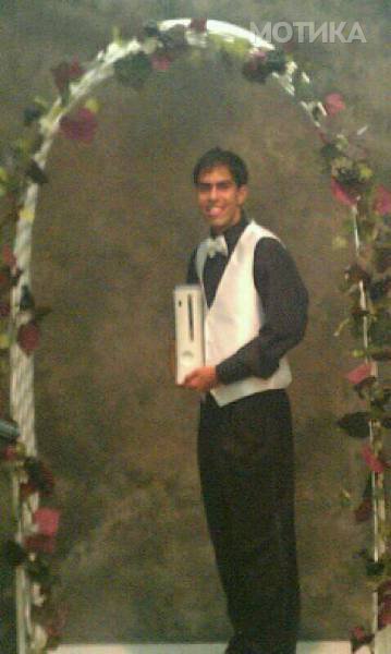 when_you_have_nobody_to_take_as_a_date_for_your_prom_be_creative_640_04