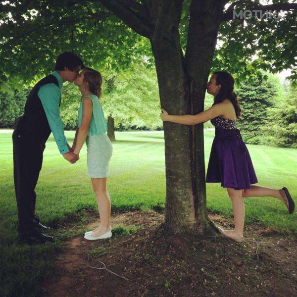 when_you_have_nobody_to_take_as_a_date_for_your_prom_be_creative_640_06