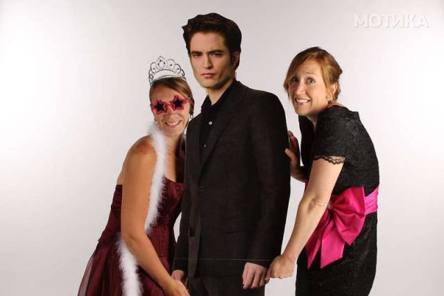 when_you_have_nobody_to_take_as_a_date_for_your_prom_be_creative_640_22